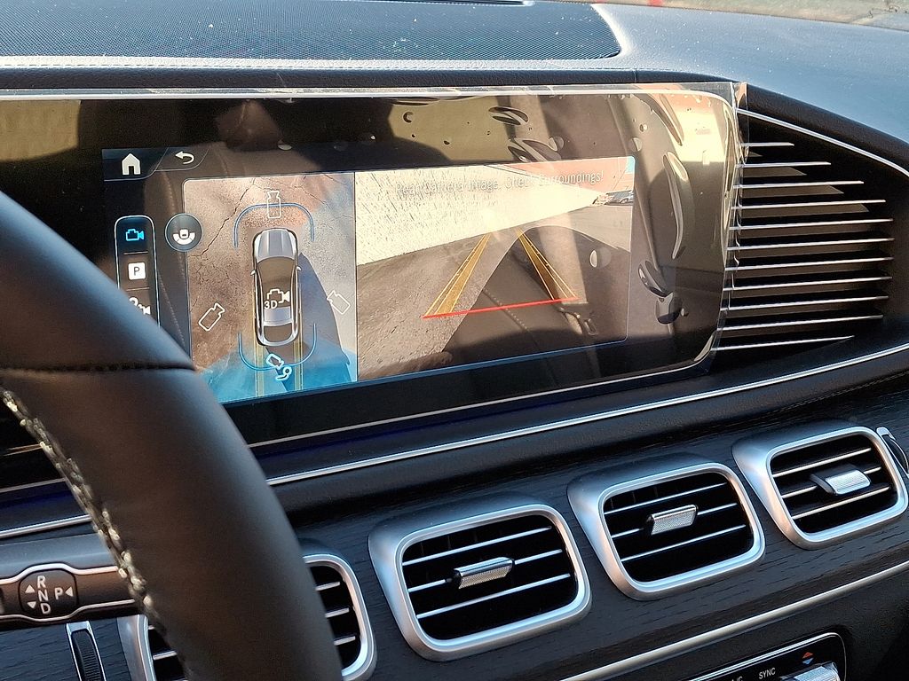 Thumbnail: 2026 Mercedes-Benz GLE - 14