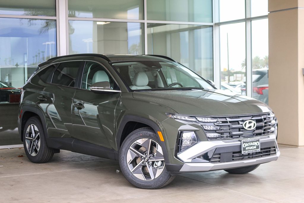 New 2026 Green Hyundai SEL Premium image 2