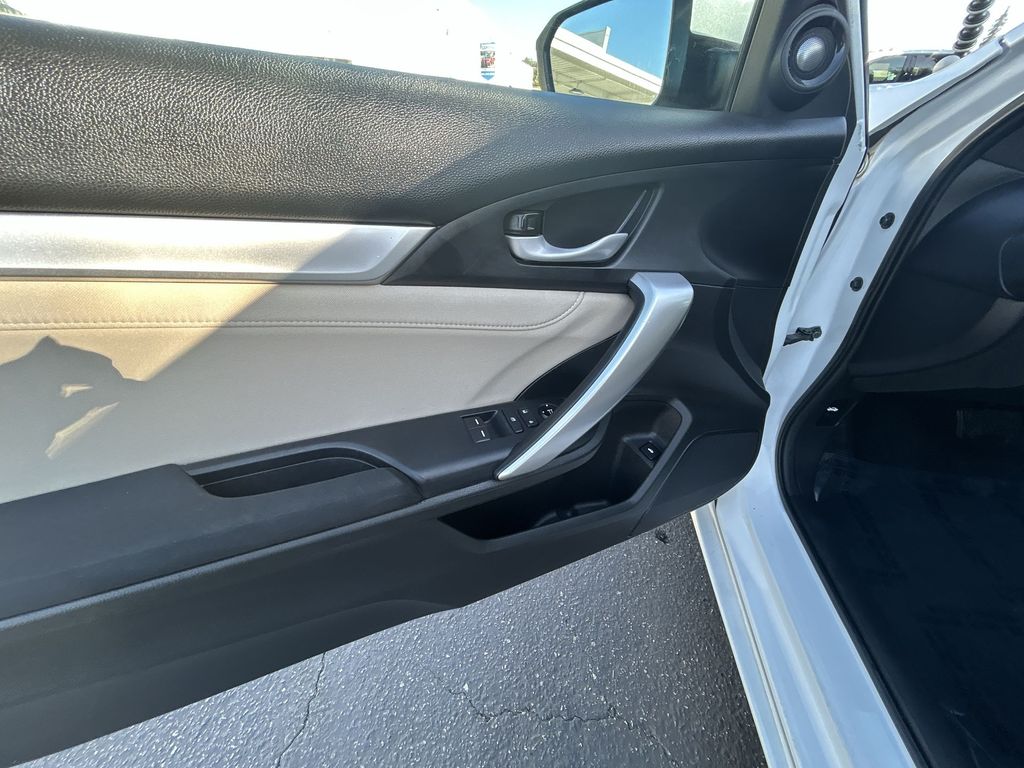 Thumbnail: 2019 Honda Civic - 13