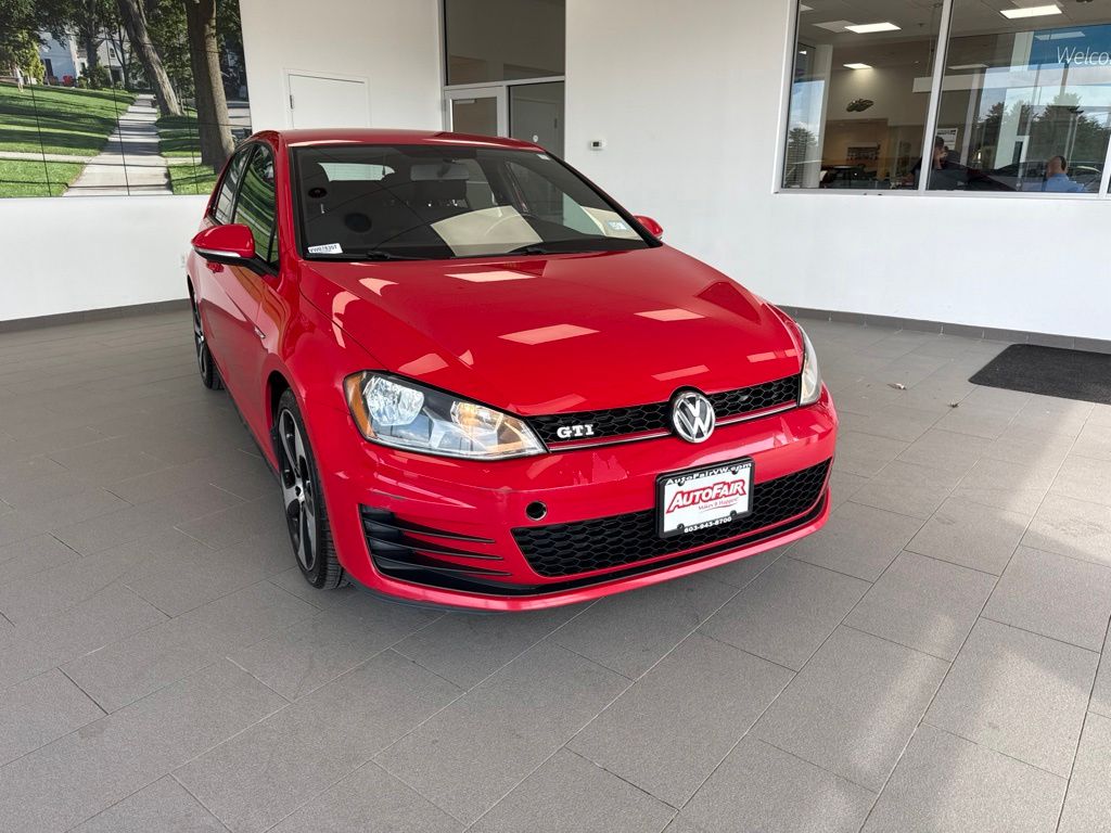 2016 Volkswagen Golf GTI S