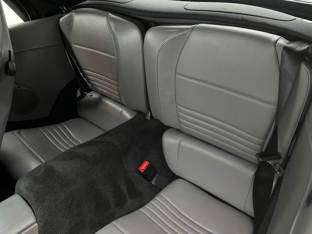 Thumbnail: 2004 Porsche 911 - 30