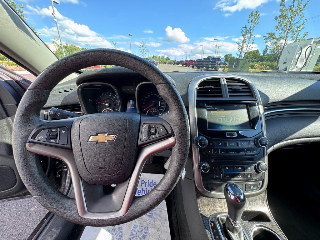Used 2015 Sable Metallic Chevrolet LT image 21
