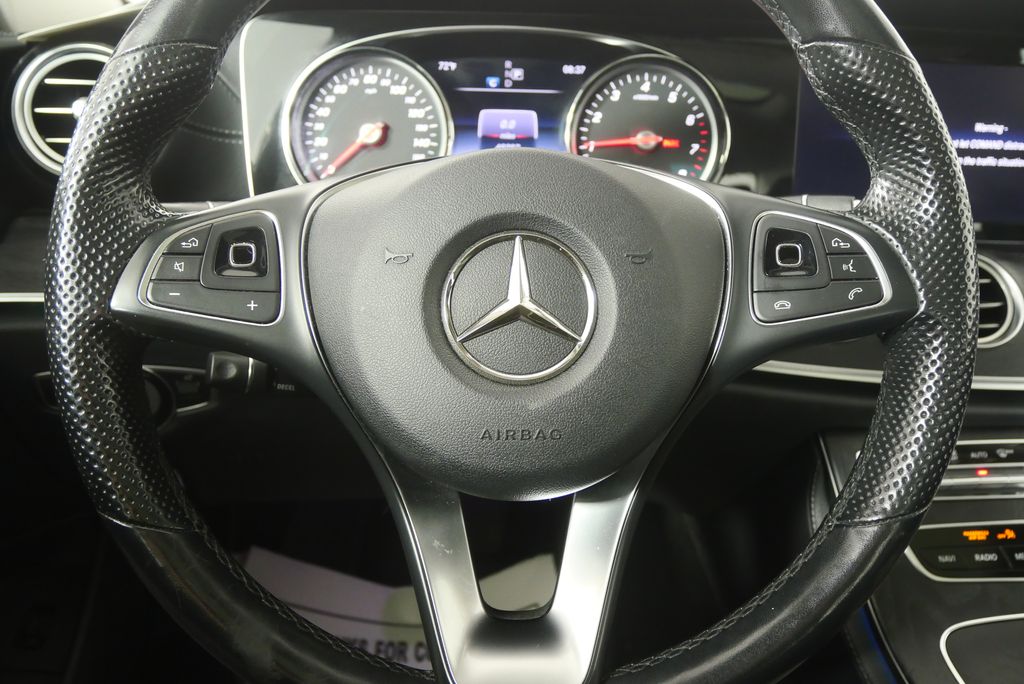 Thumbnail: 2018 Mercedes-Benz E-Class - 17