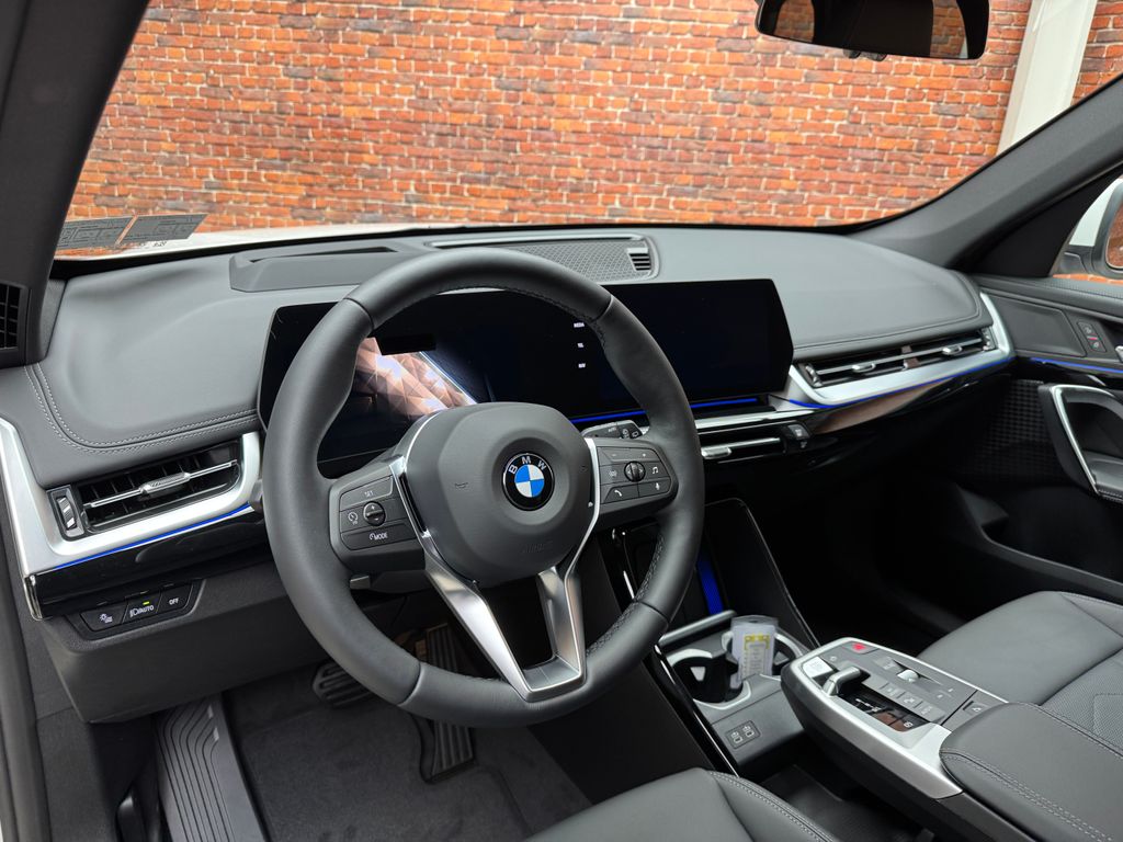 New 2026 White BMW xDrive28i image 12