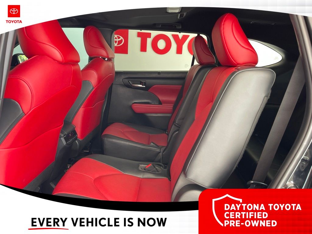 Used 2023 Toyota Highlander SUV