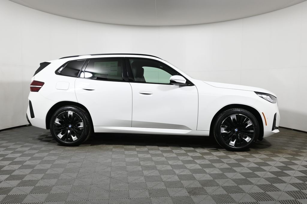 Thumbnail: 2026 BMW X3 - 8