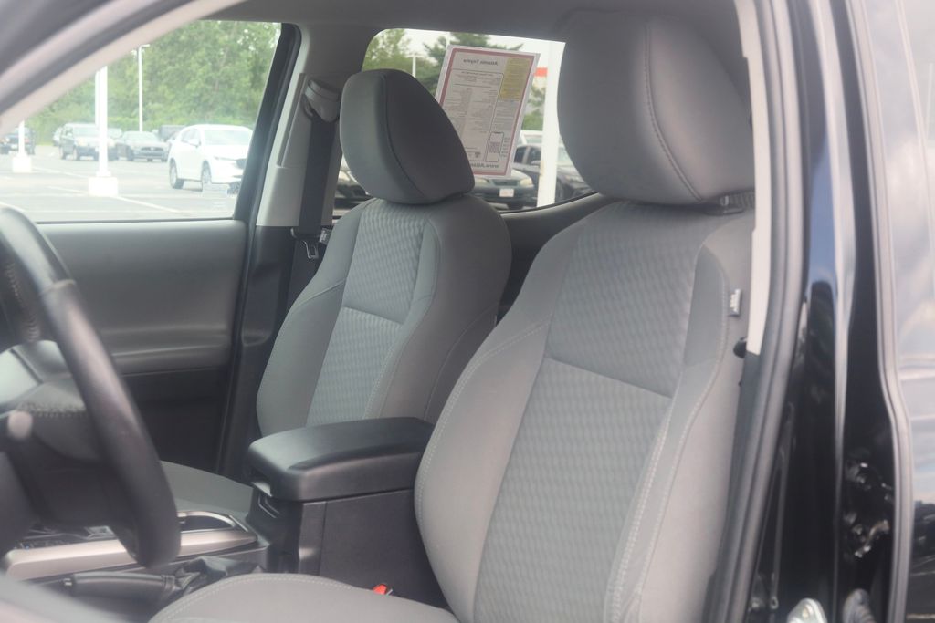 Used 2021 Toyota Tacoma Truck