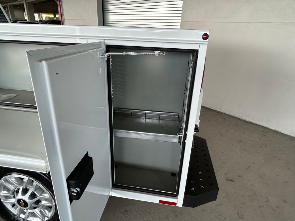 New 2026 Summit White Chevrolet Work Truck image 25