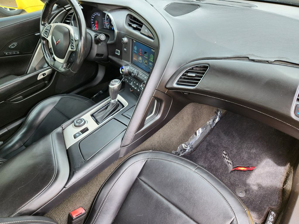 2017 Chevrolet Corvette 3LT - Photo 15