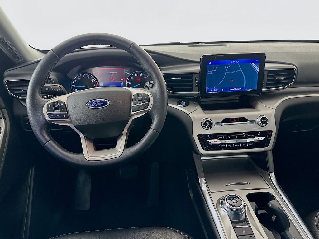 Thumbnail: 2021 Ford Explorer - 22