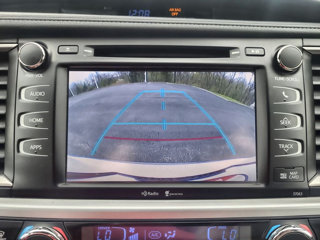 2014 Toyota Highlander XLE 17