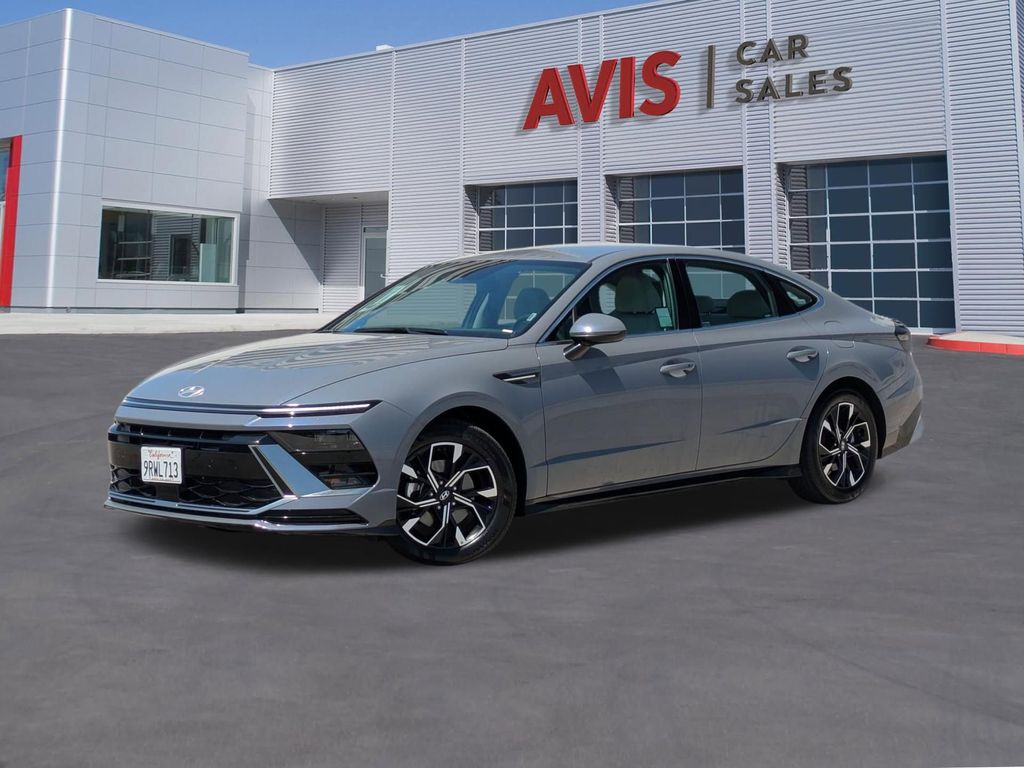 Blue 2025 Hyundai Sonata SEL FWD Sedan Front-Wheel Drive 8-Speed Automatic