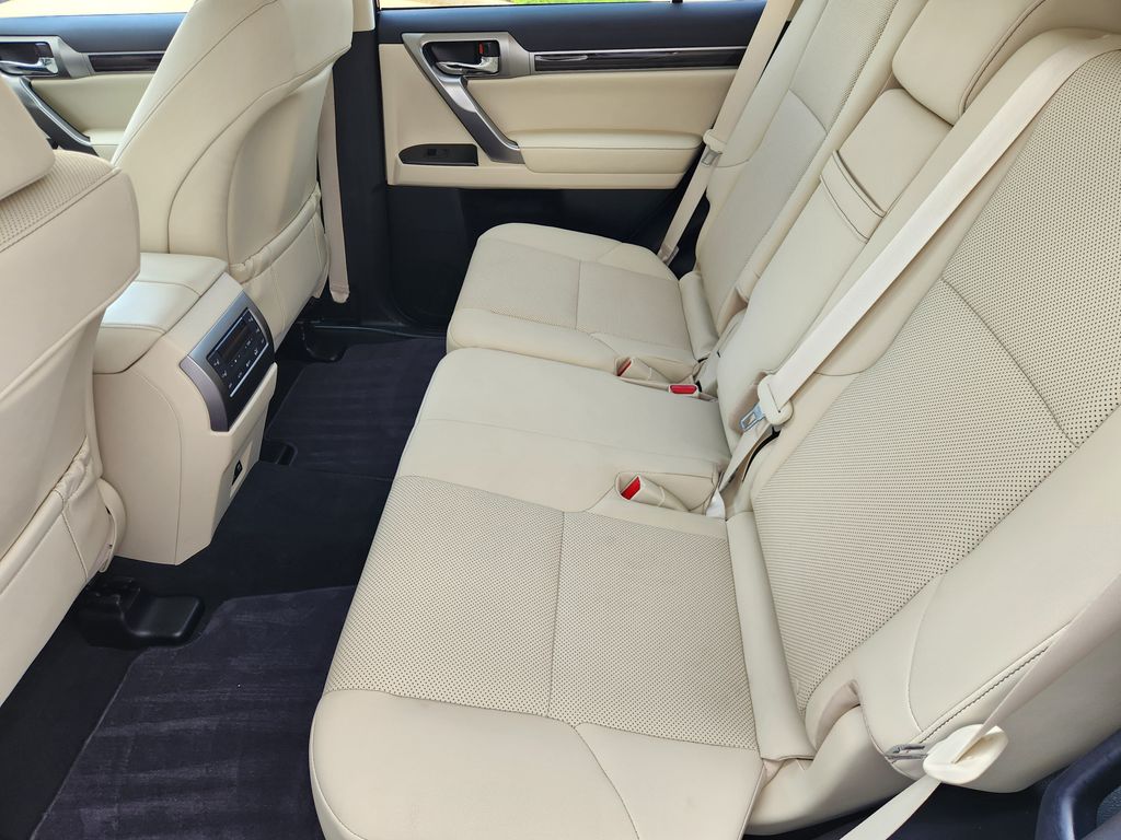 2023 Lexus GX 460 PREMIUM White at Westside Lexus