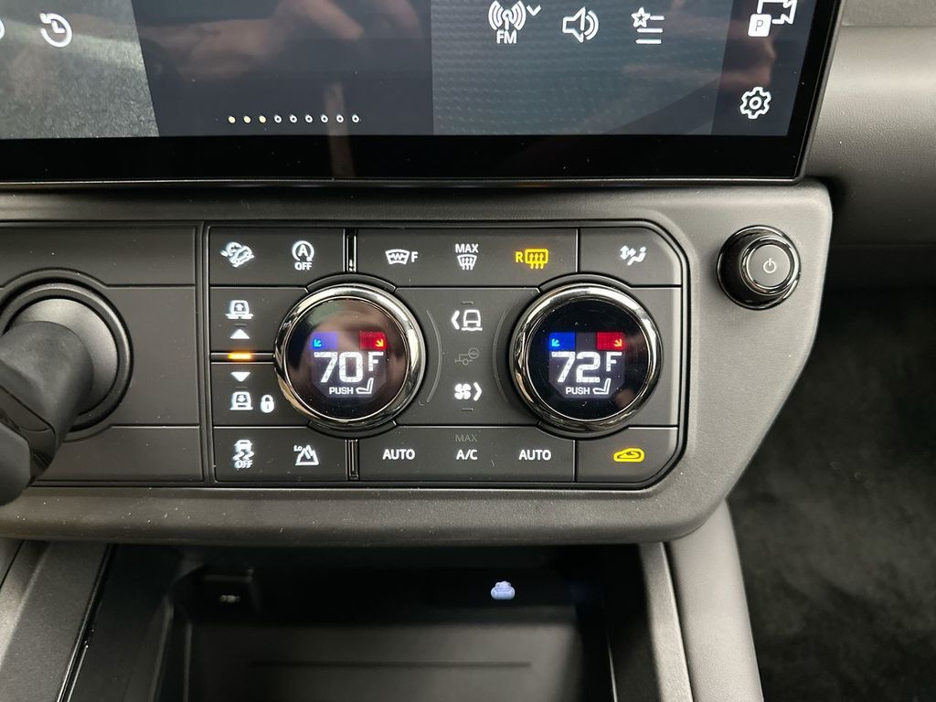 Thumbnail: 2026 Land Rover Defender - 25