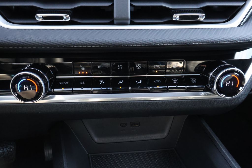 Thumbnail: 2026 Chevrolet Equinox - 27