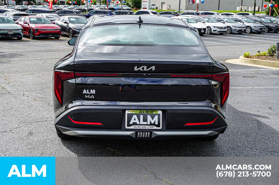 Used 2025 Black Kia LXS image 11