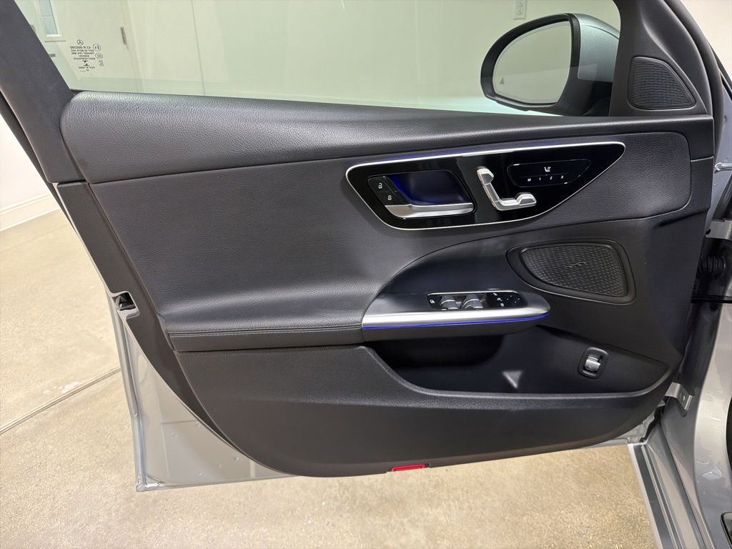 Used 2023 Silver Mercedes-Benz C 300 image 9