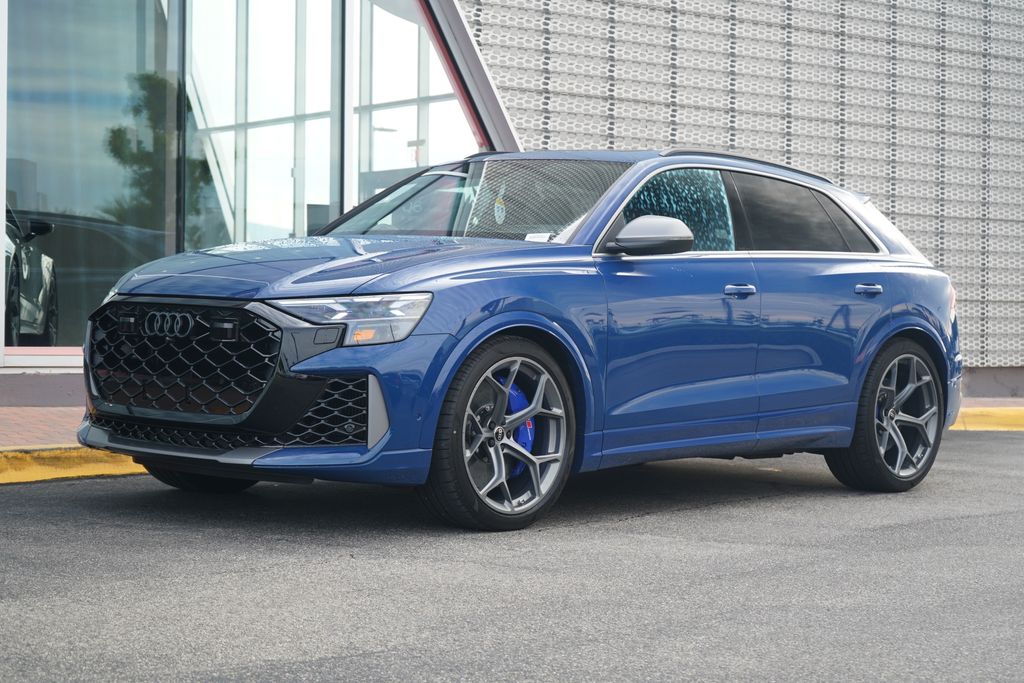 Thumbnail: 2026 Audi RS Q8 - 1