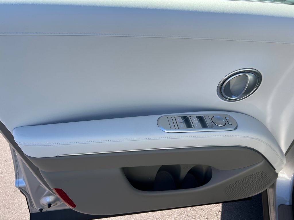 New 2026 Silver Hyundai SEL image 12