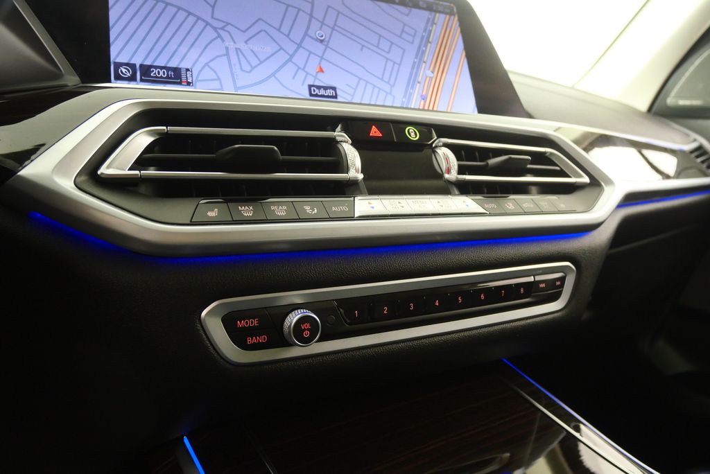 Thumbnail: 2020 BMW X7 - 28