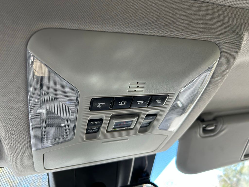 Thumbnail: 2020 Toyota RAV4 - 29