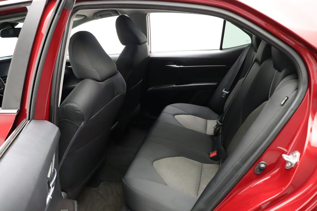 2021 Toyota Camry LE 19