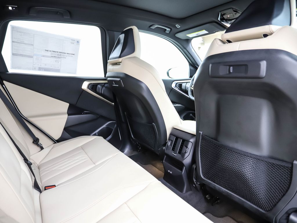2025 BMW X3 3.0i 24