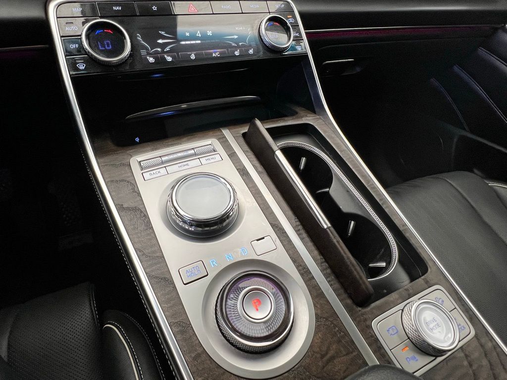 Thumbnail: 2024 Genesis GV80 - 12