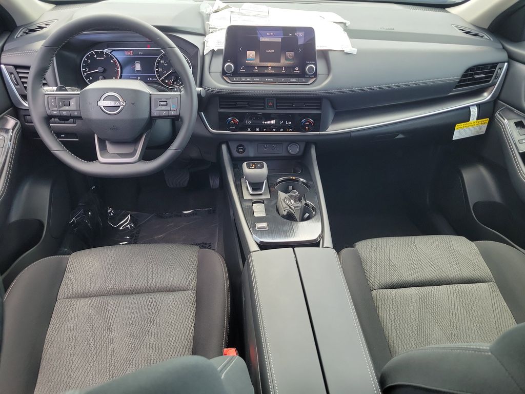 View vehicle photo 7