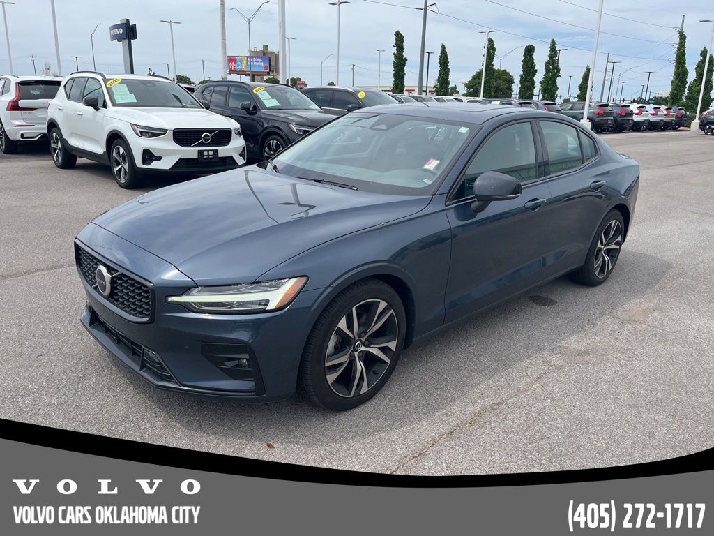 2025 Volvo S60 B5 Core