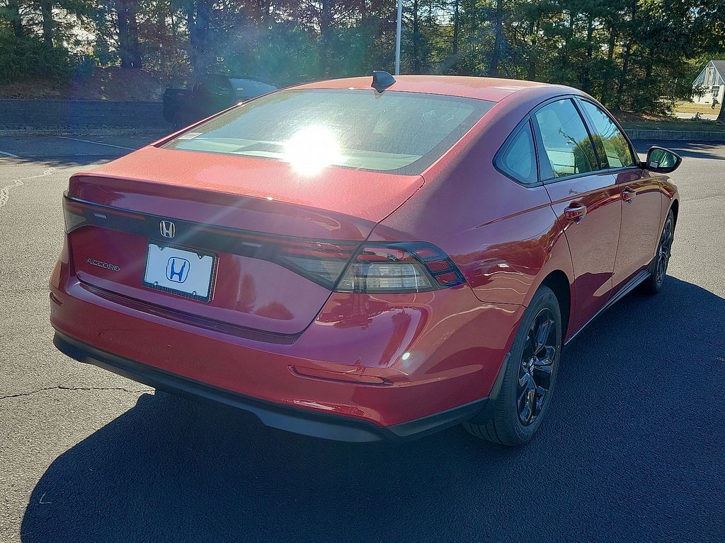 2025 Honda Accord SE 4