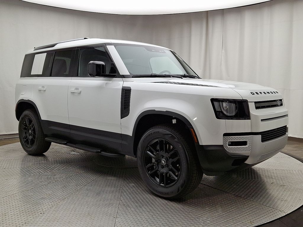 2025 Land Rover Defender 110 2