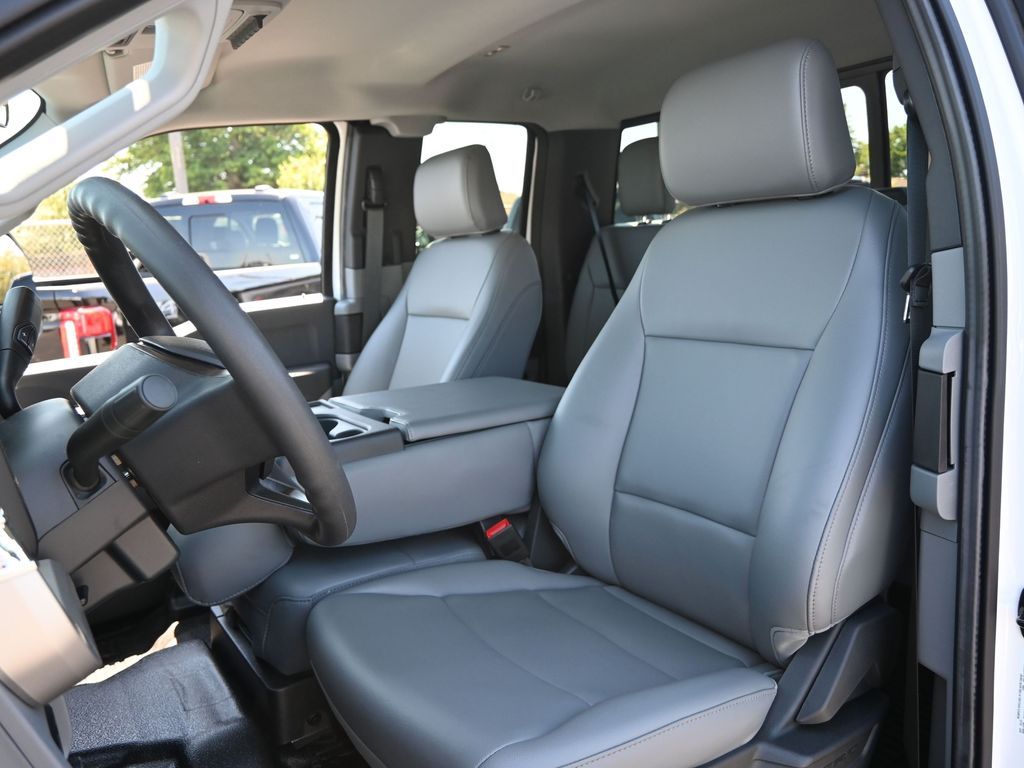 2025 Ford F-450 Super Duty 
