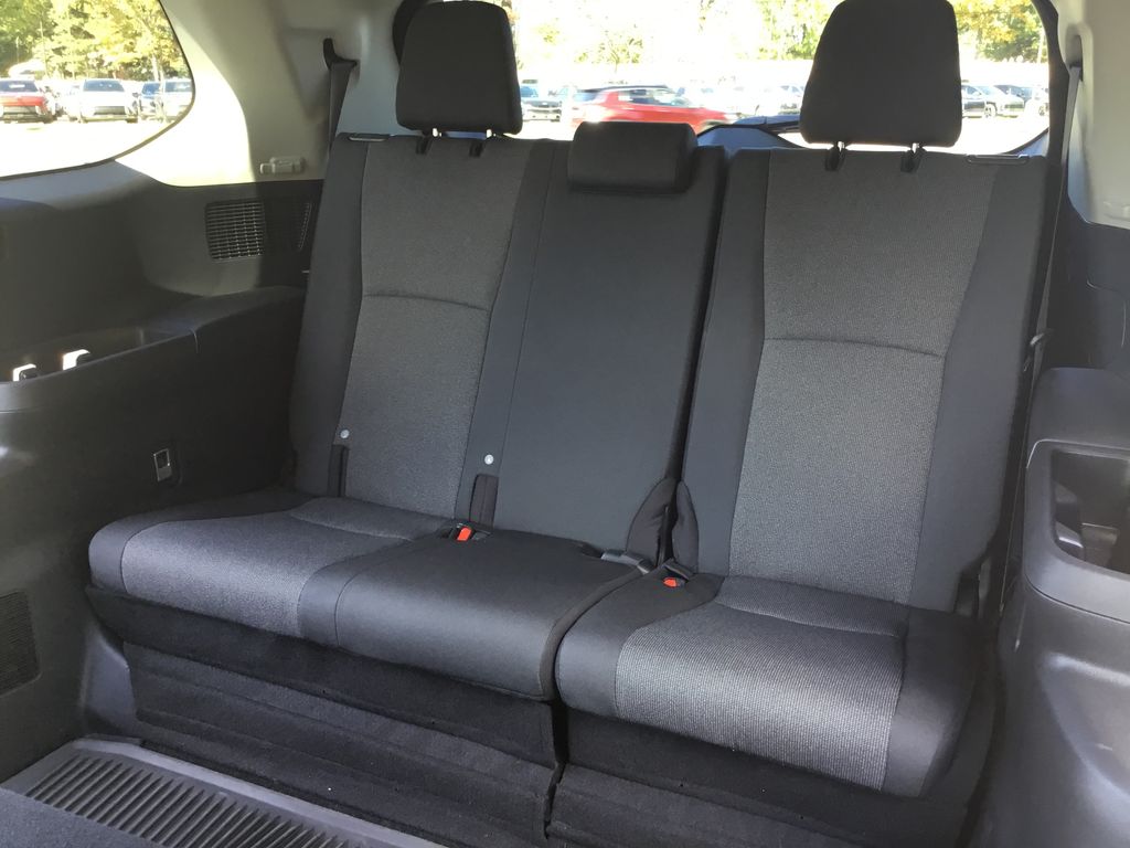 Thumbnail: 2025 Toyota Grand Highlander - 17