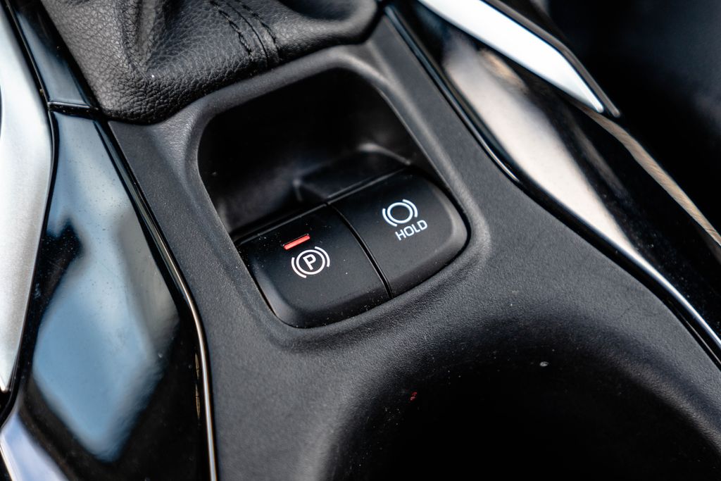 Used 2025 Toyota Corolla Cross SUV