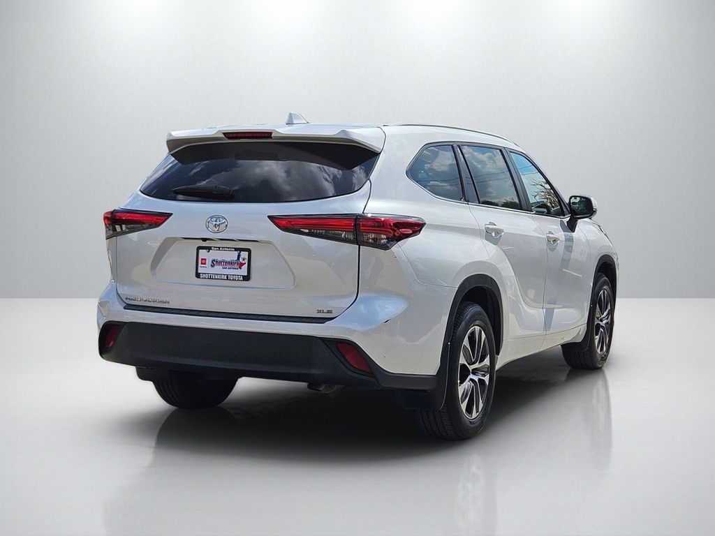 Used 2023 Toyota Highlander SUV