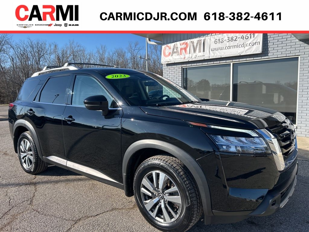 2023 Nissan Pathfinder SL 4WD