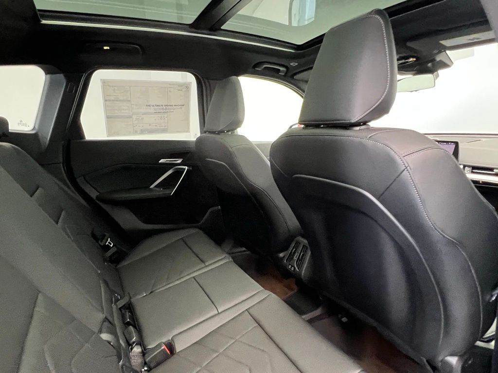 Thumbnail: 2026 BMW X1 - 8