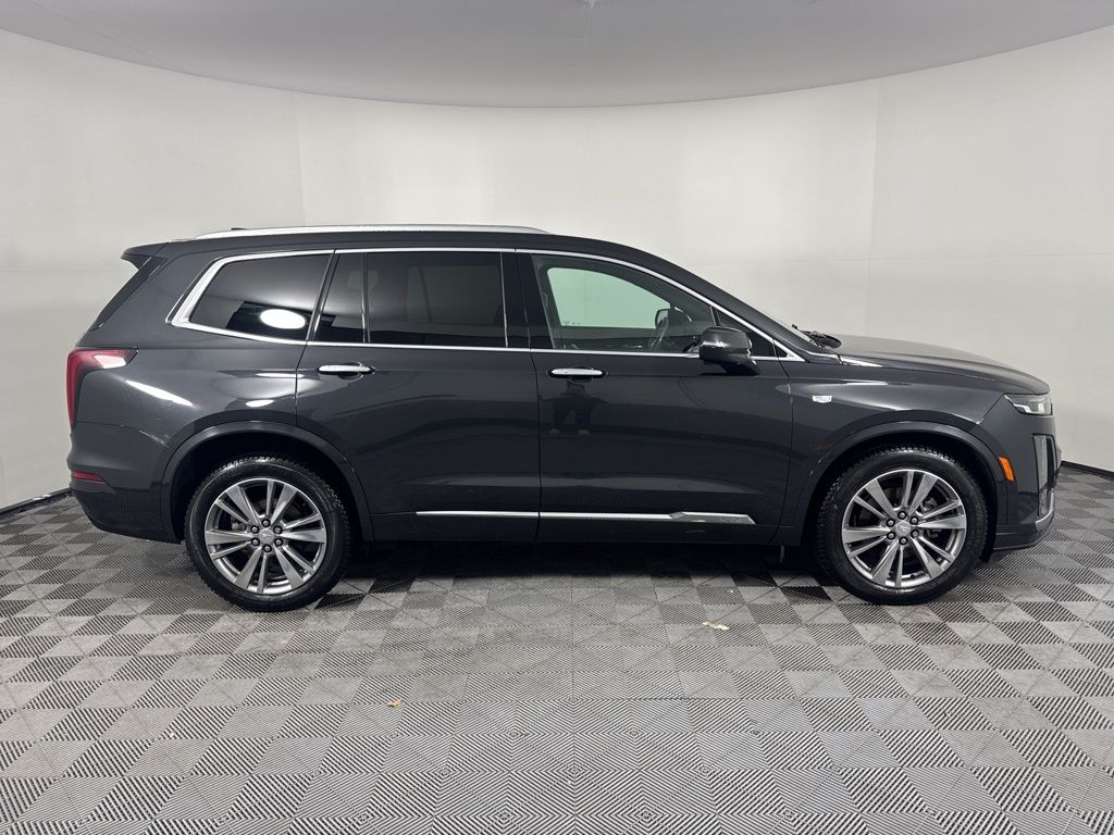 Thumbnail: 2020 Cadillac XT6 - 4