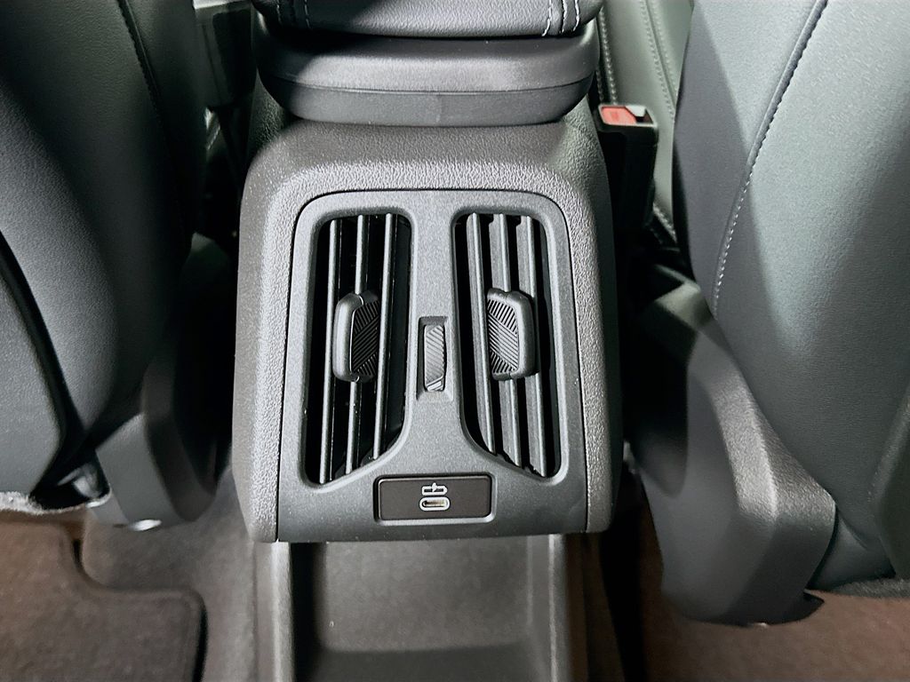 Thumbnail: 2026 BMW X1 - 18