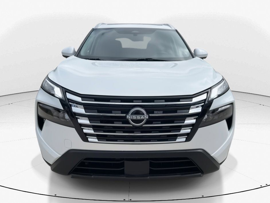 2025 Everest White Pearl Nissan Rogue SV FWD SUV