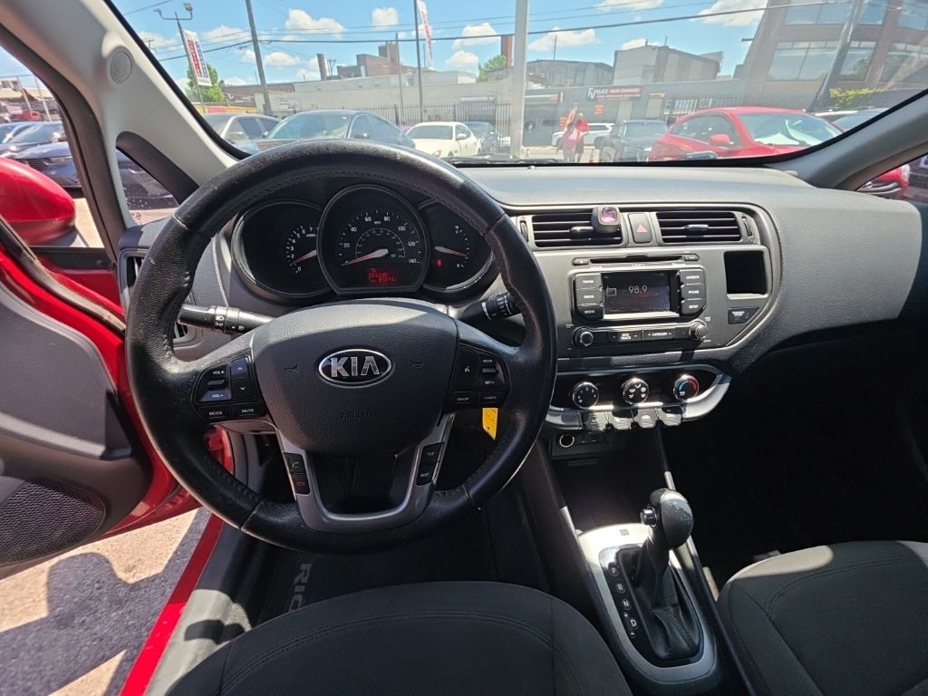 used 2013 Kia Rio car