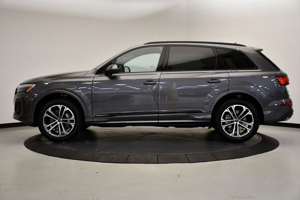 Thumbnail: 2026 Audi Q7 - 2