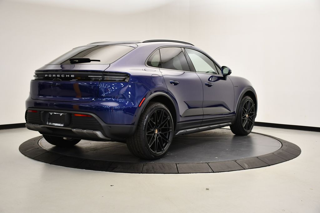Thumbnail: 2025 Porsche Macan - 7