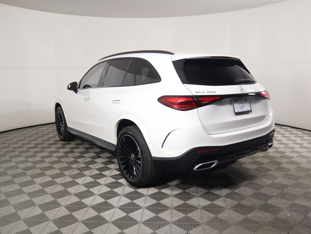 Thumbnail: 2026 Mercedes-Benz GLC - 7