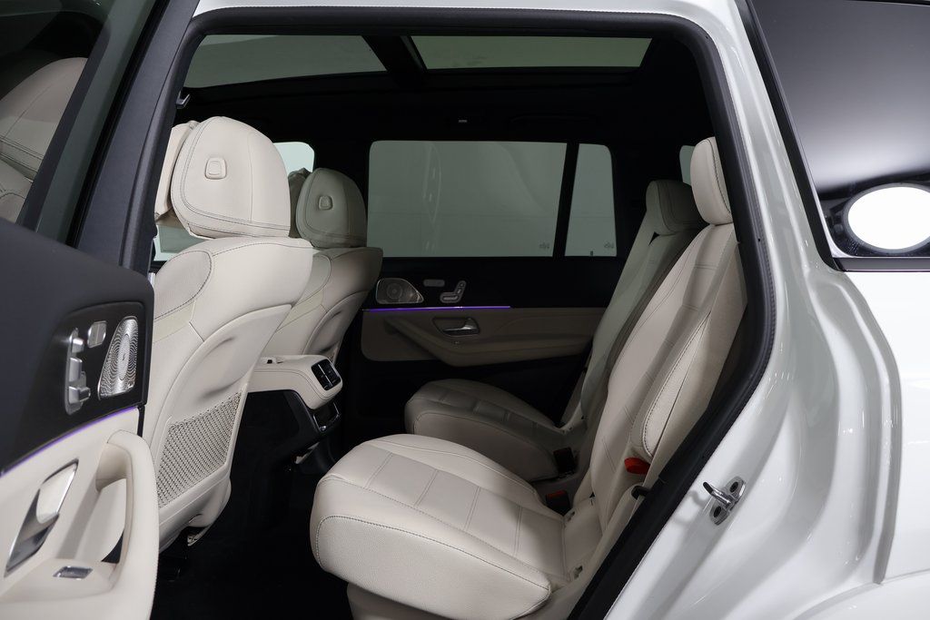 Thumbnail: 2025 Mercedes-Benz GLS - 6