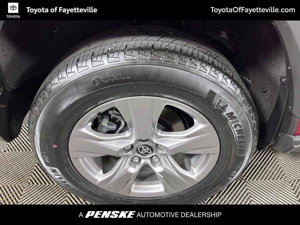Thumbnail: 2025 Toyota RAV4 - 12