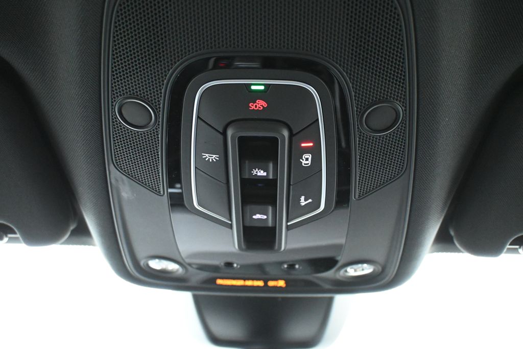 Thumbnail: 2026 Audi Q7 - 16