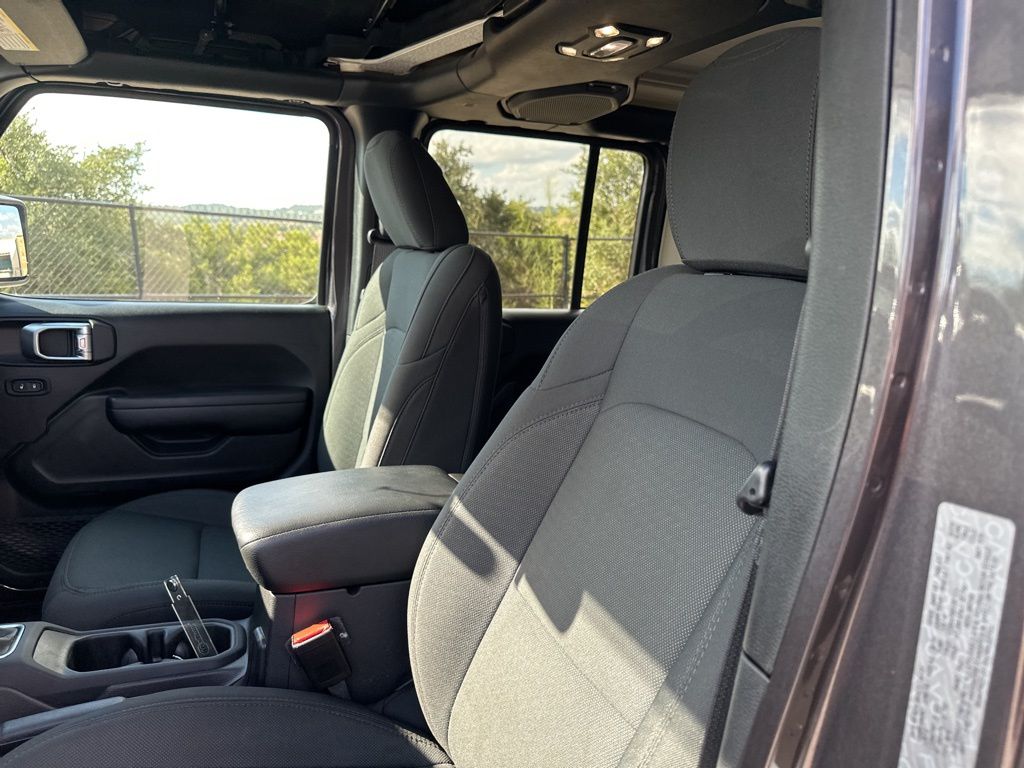 Used Car 2021 Jeep Wrangler  Unlimited Willys For Sale Under $35,000 In Austin, Texas
