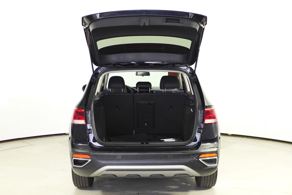 Thumbnail: 2022 Volkswagen Taos - 10